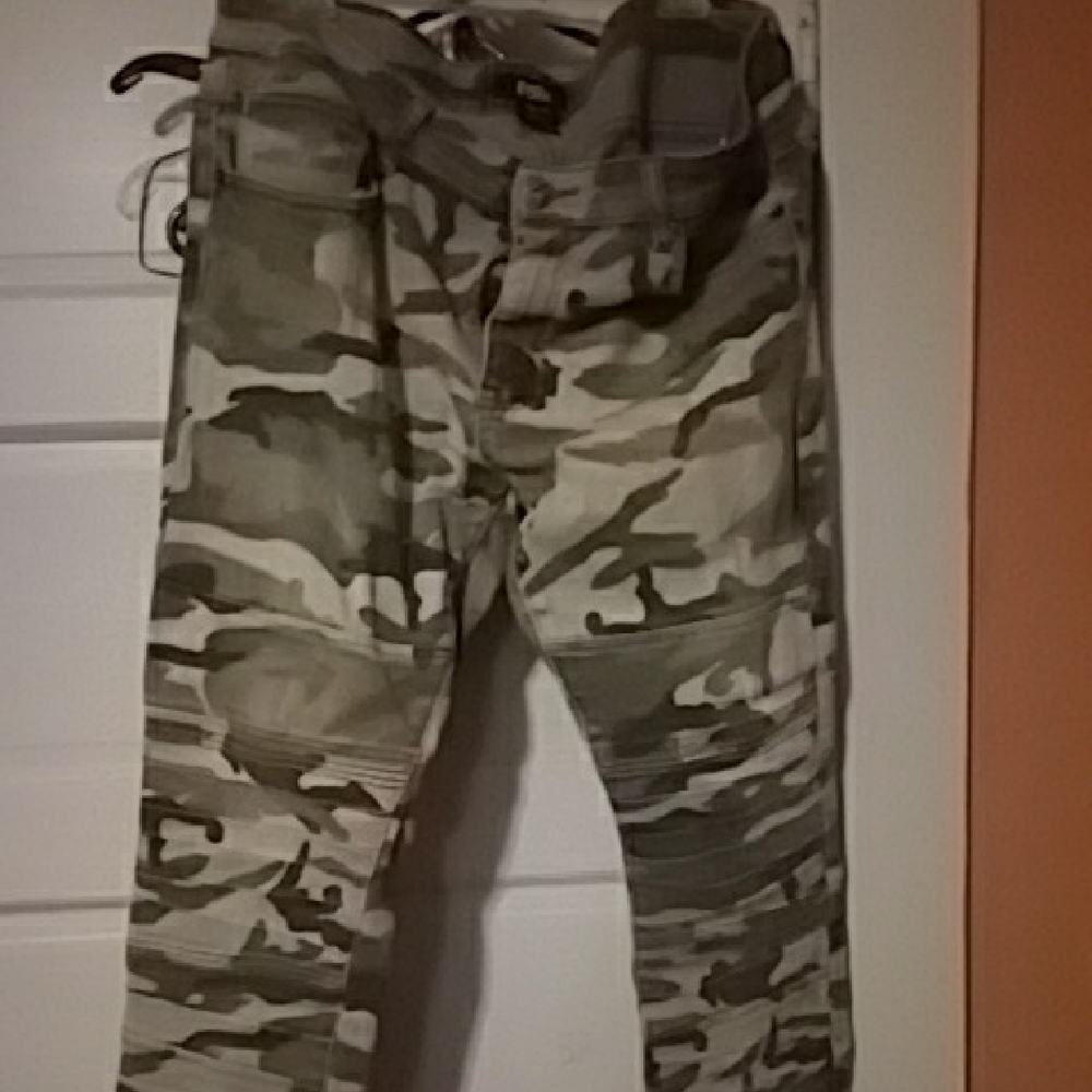 Folk Camouflage Chinos